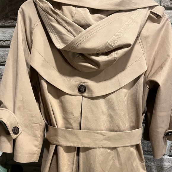 Costume National beige coat with removable hood and large collar. Size small/55 - Picture 4 of 5
